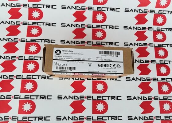 Een nieuwe AB Allen Bradley 1762-OF4 MicroLogix 4-punts analoog uitgangsmodule 1762OF4