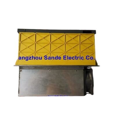FANUC Servoversterker A06B-6081-H101 A06B6081H101 AO6B-6O81-H1O1