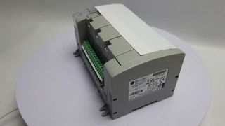 Allen-Bradley 2080-L50E-24QWB Micro850 24 I/O EtherNet/IP PLC standalone controllershowcase